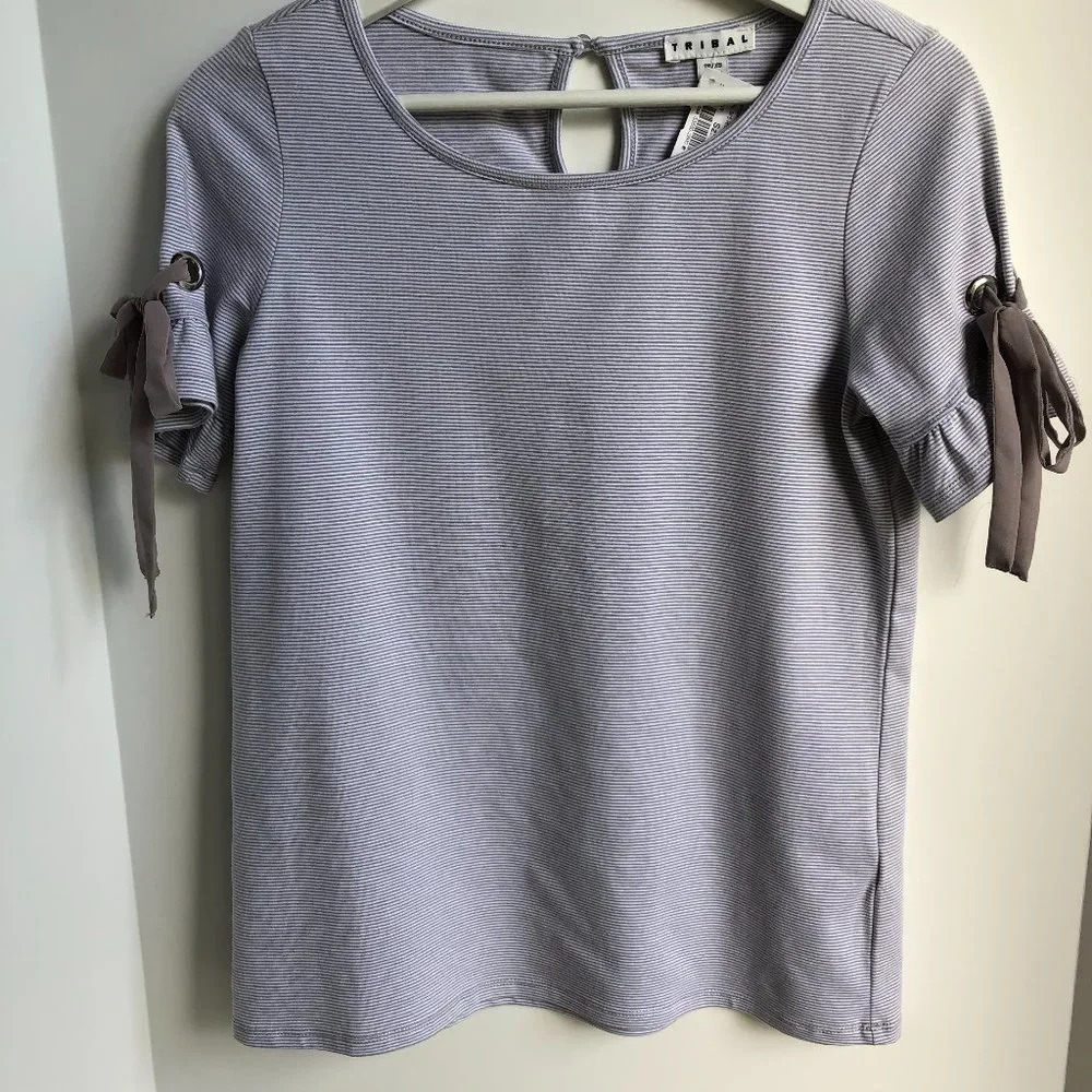 Tribal Casual Sht Slv Scoop Neck Stripe Top w Ruffle Detail Tan White Sz XS NWT